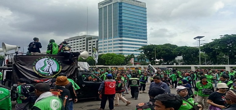 Baf15c571fcbff88.jpg